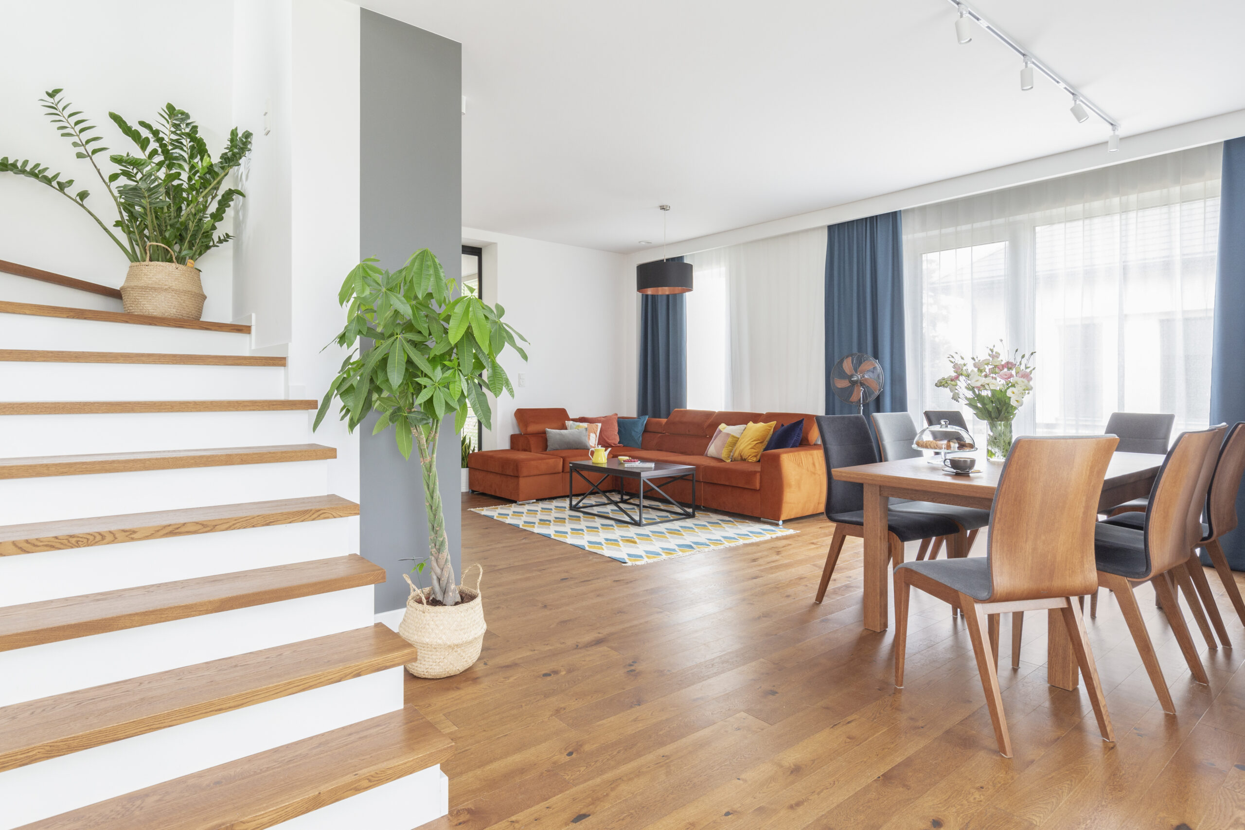 Podłogi drewniane – jakie deski wybrać?